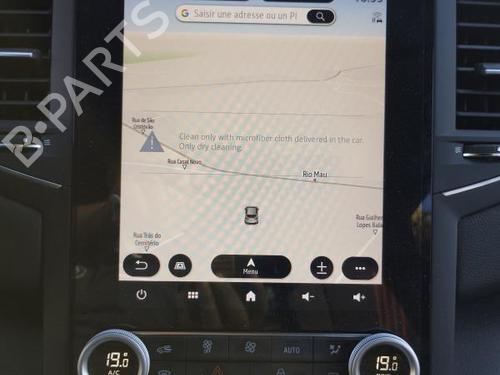 Used Display monitor RENAULT MEGANE IV Hatchback (B9A/M/N_) 1.3 TCe 140 (B9NB) (140 hp) 29957745