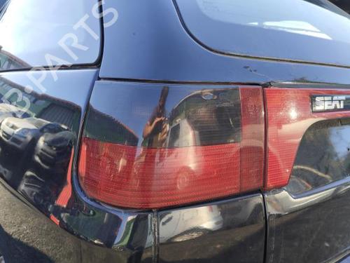 Feu arrière gauche SEAT IBIZA II (6K1) 1.4 i 16V (101 hp) 29698410