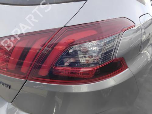 Fanale posteriore destro PEUGEOT 308 II (LB_, LP_, LW_, LH_, L3_) 1.5 BlueHDi 130 (131 hp) 30659281