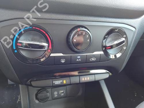 climate-control-hyundai-i20-ii-gb-ib-2014-2015-2016-2017-2018-2019-2020-2021-31599528 main image