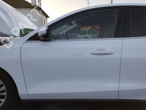 Used Left front door FORD FOCUS IV (HN) 1.5 EcoBlue (120 hp) 30289205
