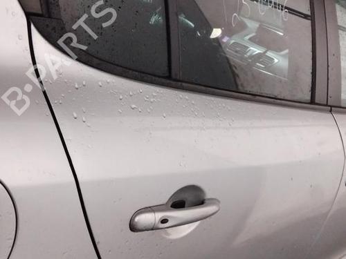 Used Right rear door RENAULT MEGANE III Hatchback (BZ0/1_, B3_) 1.5 dCi (BZ09, BZ0D, BZ1W, BZ29, BZ14) (110 hp) 30411296