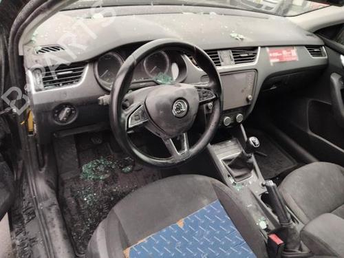 Used Airbag Kit SKODA OCTAVIA III Combi (5E5, 5E6) 1.6 TDI (115 hp) 30305450