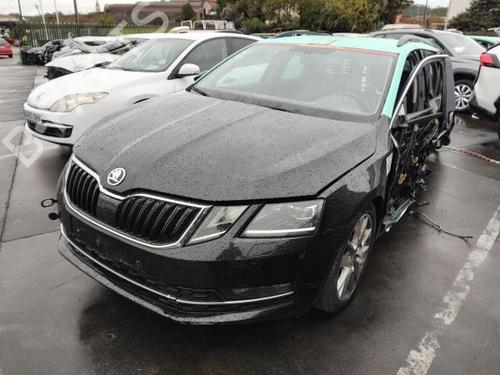 Used Parts SKODA OCTAVIA III Combi (5E5, 5E6) 1.6 TDI (115 hp) 4291185