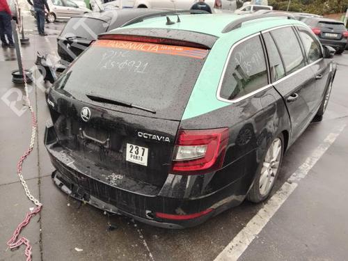 Right front door SKODA OCTAVIA III Combi (5E5, 5E6) 1.6 TDI | BP30305446C3 