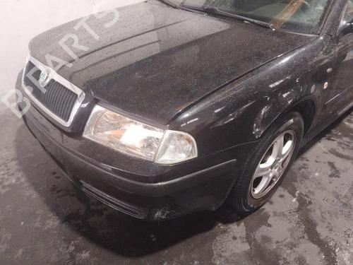 Avant complet SKODA OCTAVIA I Combi (1U5) 1.4 16V (75 hp) 30435950