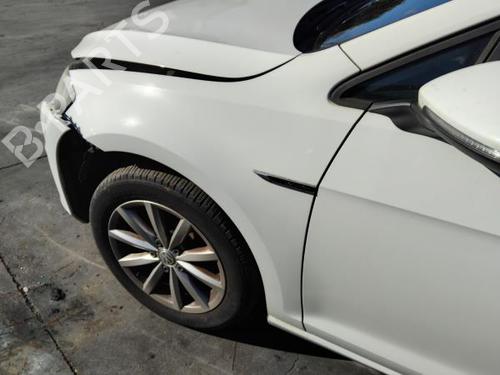 Used Right front fenders VW GOLF VII (5G1, BQ1, BE1, BE2) 1.4 TSI (125 hp) 30494478