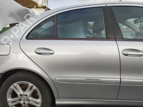 Used Right rear door MERCEDES-BENZ E-CLASS (W211) E 320 CDI (211.022) (224 hp) 30296271