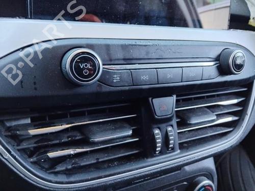 Used Display monitor FORD FOCUS IV Turnier (HP) 1.5 EcoBlue (120 hp) 30736042