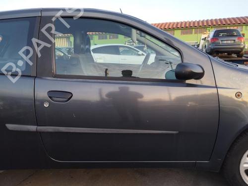 Used Right front door FIAT PUNTO (188_) 1.2 60 (188.030, .050, .130, .150, .230, .250) (60 hp) 30296902