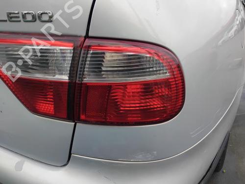 Højre baglygte SEAT TOLEDO II (1M2) 1.6 (100 hp) 30297905
