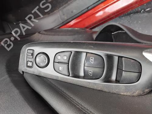 BP30745349I27 main image