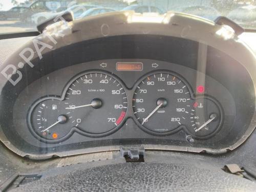 Used Instrument cluster PEUGEOT 206 Hatchback (2A/C) 1.1 i (60 hp) 30494490