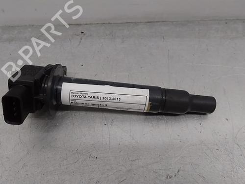 Used Ignition distributor TOYOTA YARIS (_P13_) 1.5 Hybrid (NHP130_, NHP130) (101 hp) 13721907