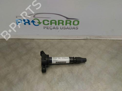 Used Ignition distributor TOYOTA YARIS (_P13_) [2010-2020]  13722351
