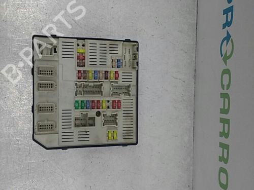 Zekeringkast RENAULT MEGANE III Hatchback (BZ0/1_, B3_)  | BP17744751E1