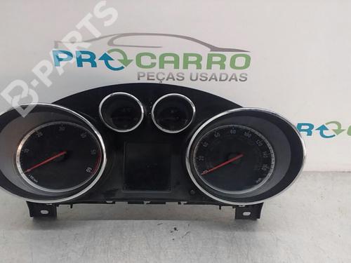 Used Instrument cluster OPEL INSIGNIA A Sports Tourer (G09) [2008-2017]  9781175