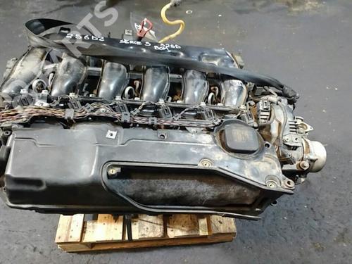 Motor BMW 5 (E60) [2001-2010]  10508474