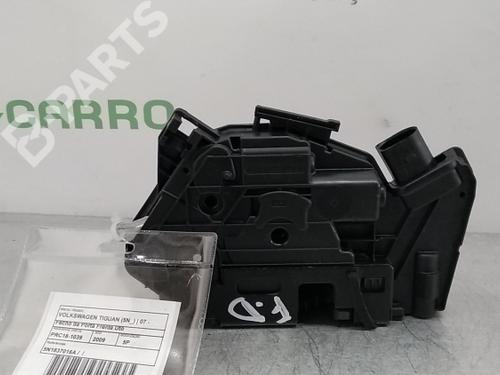 Høyre foran lås VW TIGUAN (5N_)  | BP9782333C97 