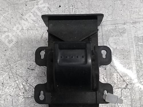 Pulsantiera anteriore destra HONDA JAZZ II (GD_, GE3, GE2) 1.2 i-DSI (GD5, GE2) | BP9788119I26 