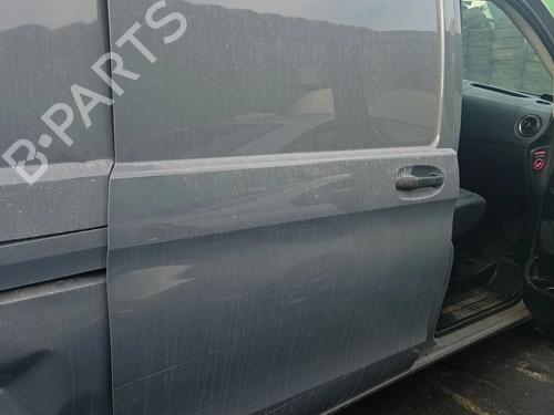 Used Right slide door Right slide door MERCEDES-BENZ VITO Van (W447) 116 CDI 4x4 (447.601, 447.603, 447.605) (163 hp) 40624389 40624389