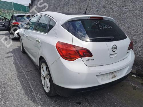 Gebruikte OPEL ASTRA J (P10) 1.7 CDTI (68) (110 hp) 4398361 Onderdelen