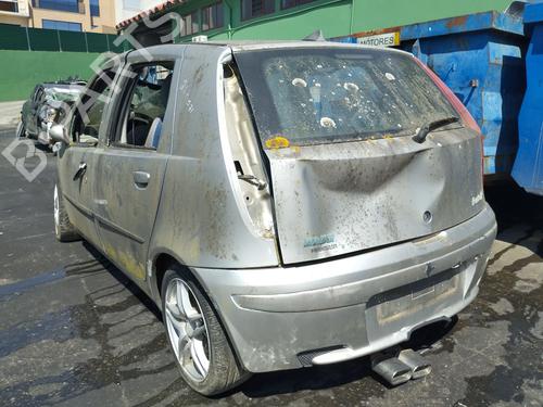 Brugte FIAT PUNTO (188_) 1.2 60 (188.030, .050, .130, .150, .230, .250) 4783946