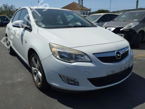 Brugte OPEL ASTRA J (P10) 1.3 CDTI (68) 4912004