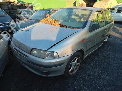 Used Parts FIAT PUNTO (176_) 75 1.2 4957438