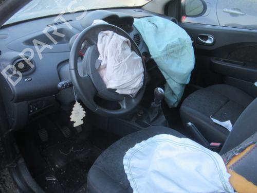 Fuse box RENAULT TWINGO II (CN0_)  | BP13722474E1 