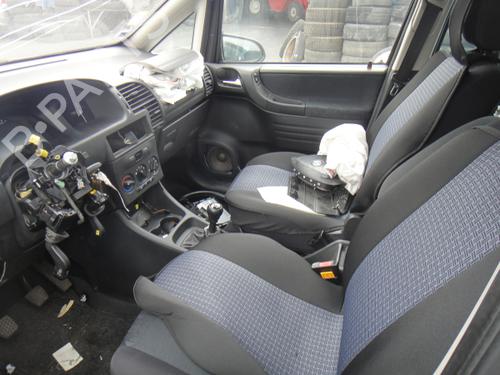 Right front driveshaft OPEL ZAFIRA A MPV (T98) | BP9774583M39