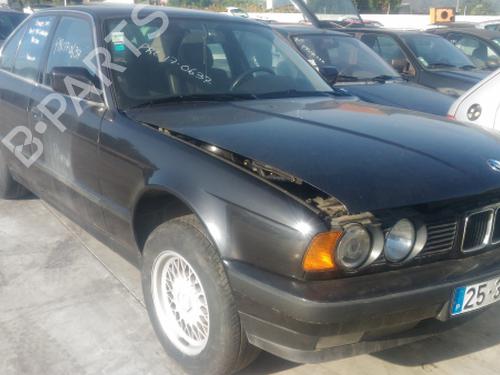 BMW 5 (E39) 1044269