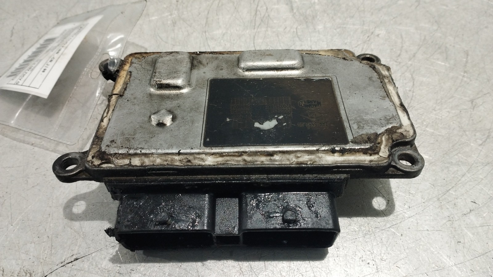 Calculateur Moteur ECU Renault Clio II BB/CB 2002 - Magneti Marelli 8200181482