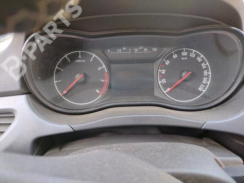 instrument-cluster-opel-corsa-e-x15-14-08-68-39204203-2014-10274236 main image