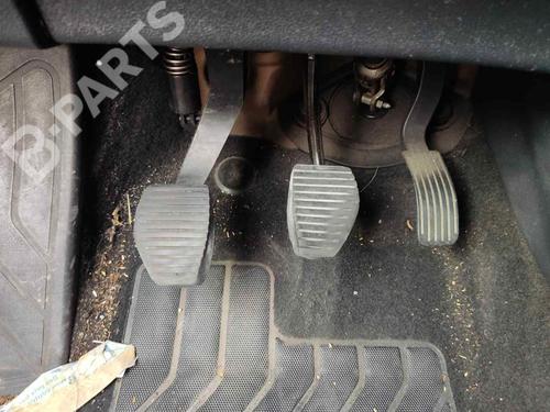 clutch-pedal-peugeot-308-sw-i-4e_-4h_-16-hdi-2127ff-2007-2008-2009-2010-2011-2012-2013-2014-11133292 main image