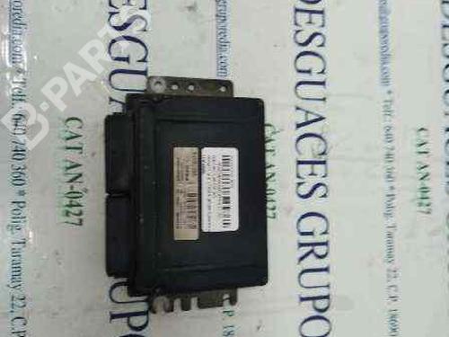 engine-control-unit-ecu-renault-clio-ii-bb_-cb_-s110138000-1998-1999-2000-2001-2002-2003-2004-2005-2006-2007-2008-2009-2010-2011-2012-2013-2014-2015-2016-10128261 main image