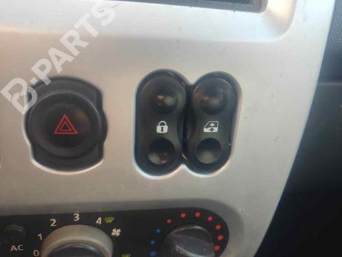 right-front-window-switch-dacia-sandero-15-dci-6001551558-2008-11130635 main image