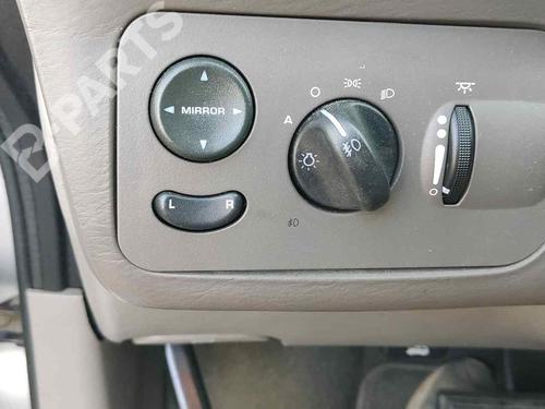 switch-chrysler-voyager-grand-voyager-iii-gs_-ns_-38-i-awd-04685564-1995-1996-1997-1998-1999-2000-2001-11137144 main image