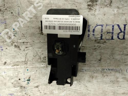 Used Front right interior door handle Front right interior door handle JAGUAR S-TYPE II (X200) 3.0 V6 (238 hp) 10130056 10130056
