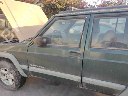 Used Left front door Left front door JEEP GRAND CHEROKEE I (ZJ, ZG) 2.5 TD 4x4 (Z) (115 hp) 11130661 11130661