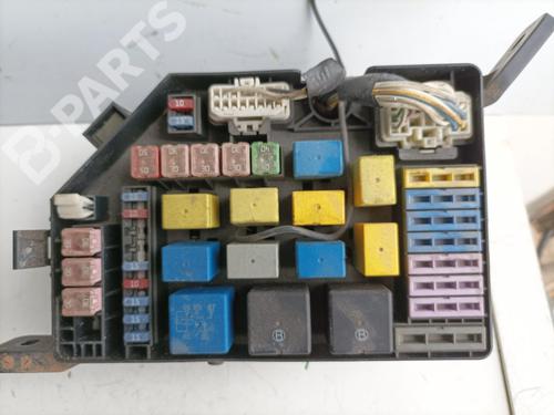 fuse-box-hyundai-elantra-iii-saloon-xd-20-crdi-912102d501-2000-2001-2002-2003-2004-2005-2006-2007-10131325 main image