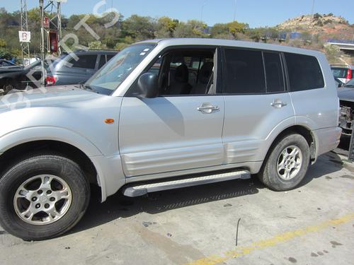 Interiør tag MITSUBISHI PAJERO III (V7_W, V6_W) 3.2 Di-D (V68W, V78W) | BP18435497I12 