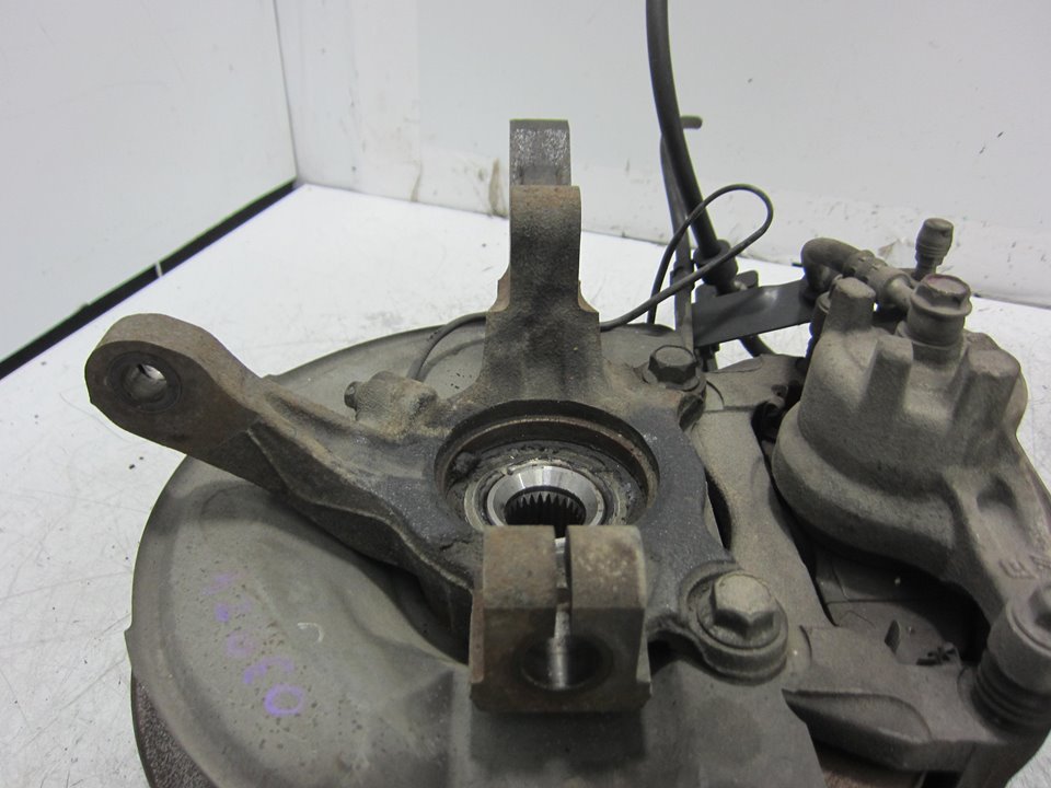 Left front steering knuckle MITSUBISHI ASX (GA_W_) 1.6 MIVEC (GA1W  