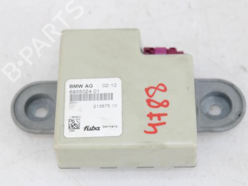 Used Electronic module BMW 5 (F10) 520 d (184 hp) 30083689