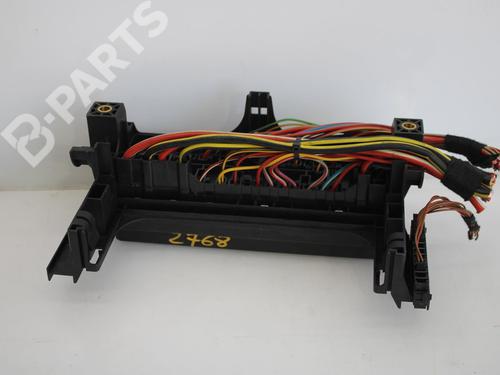 Used Fuse box Fuse box MERCEDES-BENZ B-CLASS Sports Tourer (W245) B 180 CDI (245.207) (109 hp) 10119130 10119130