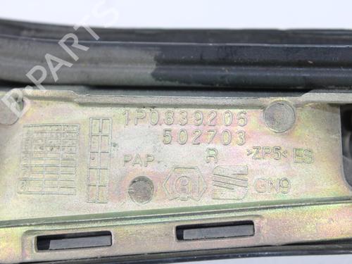 Rear right exterior door handle SEAT LEON (1P1) 2.0 TDI 16V | BP13417899C130 