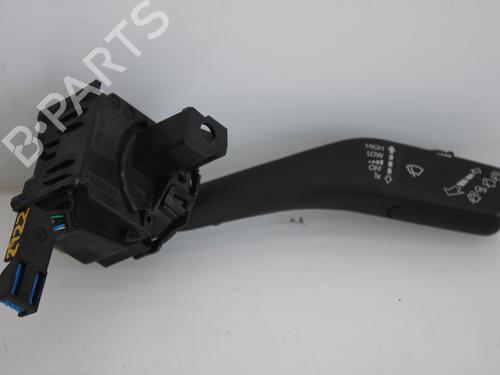 Used Steering column stalk SEAT LEON (1P1) 1.6 TDI (105 hp) 10119566