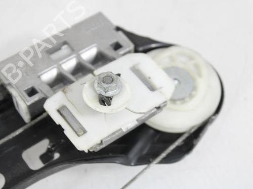 Rear right window mechanism MERCEDES-BENZ C-CLASS (W203) C 220 CDI (203.006, 203.008) | BP29377616C25 