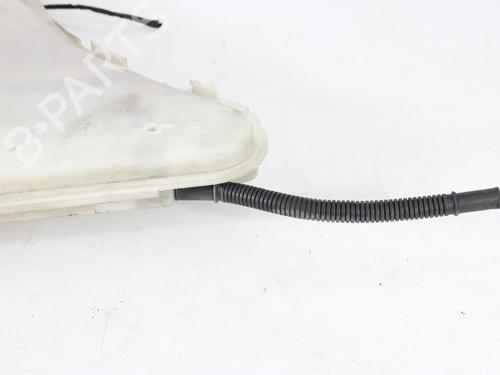 Windscreen washer tank BMW 5 (F10) 525 d | BP13704444C113 