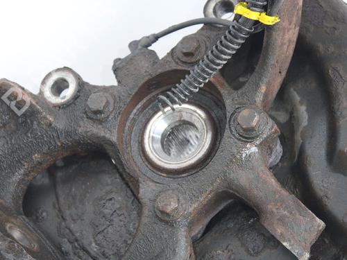 Left front steering knuckle LAND ROVER RANGE ROVER SPORT I (L320) 2.7 D 4x4 | BP10119255M25 